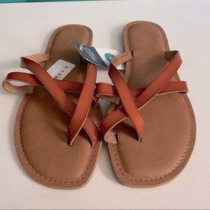 NWT Universal Thread Strappy Sandals Cognac Faux Leather Sz 8